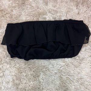 PrettyLittleThing Ruffled Tube Top Cropped